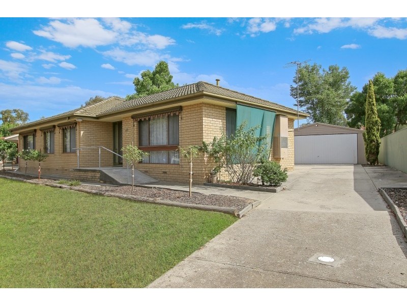 35 St Andrews Circuit, Thurgoona NSW 2640