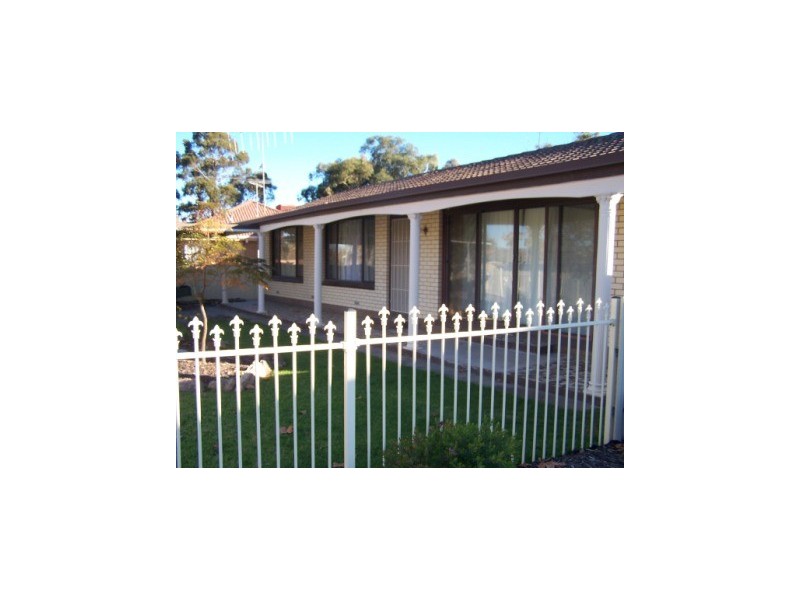 437 Urana Road, Lavington NSW 2641