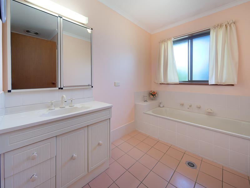 12 Wenke Street, Walla Walla NSW 2659