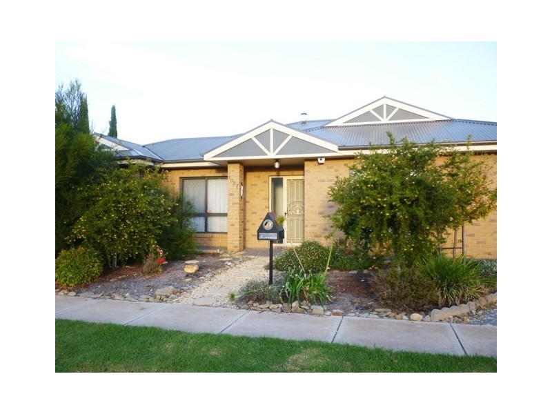 1037 Calimo Street, North Albury NSW 2640