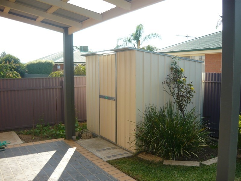 1037 Calimo Street, North Albury NSW 2640