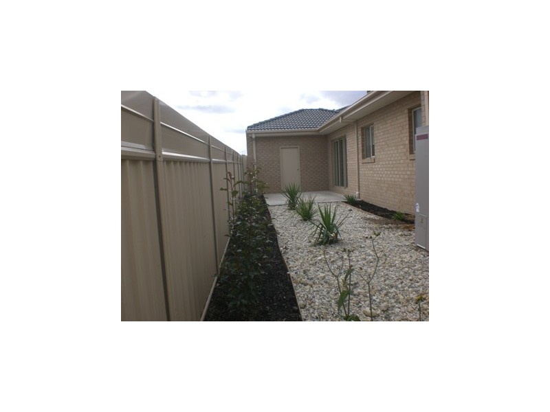 4/107 Hawkins Street, Howlong NSW 2643