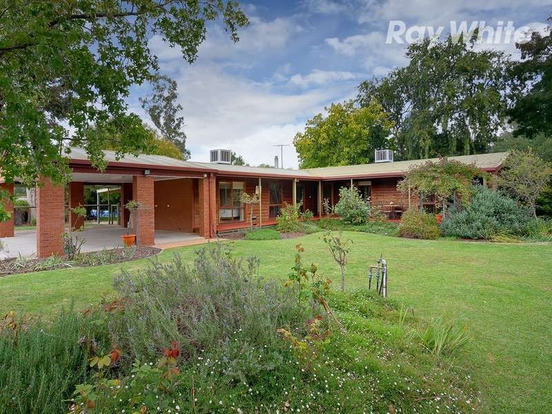 108 Victoria Street, Howlong NSW 2643