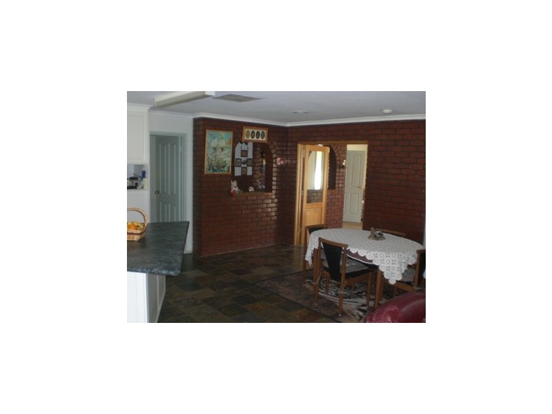 4  Pell Street, Howlong NSW 2643