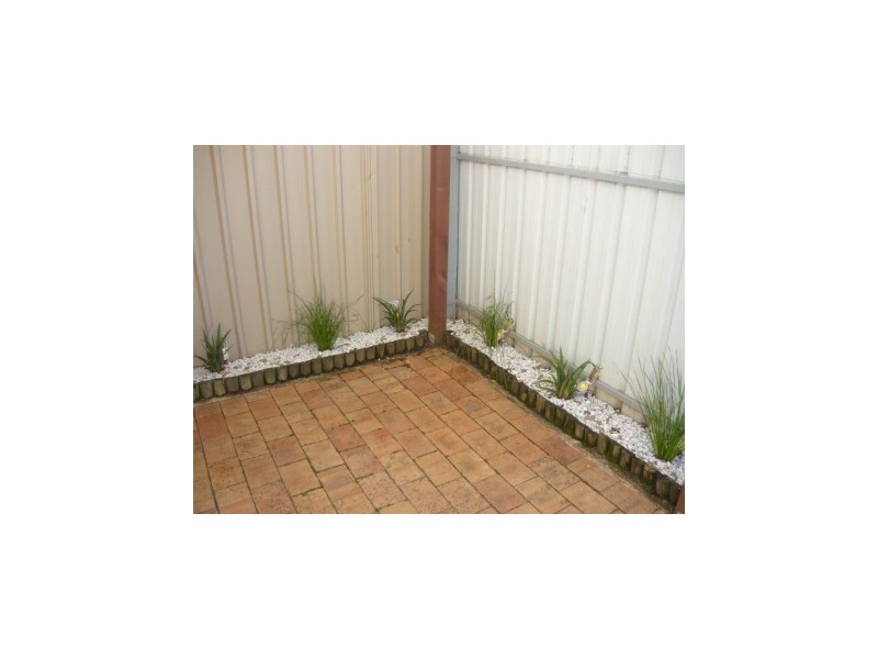 8/478 Breen Street, Lavington NSW 2641