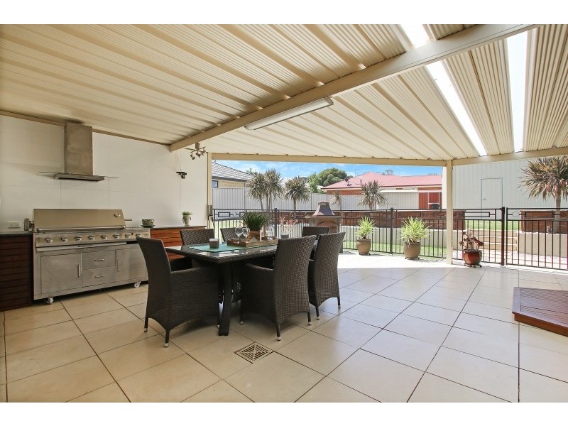 16 Almurta Court, Springdale Heights NSW 2641