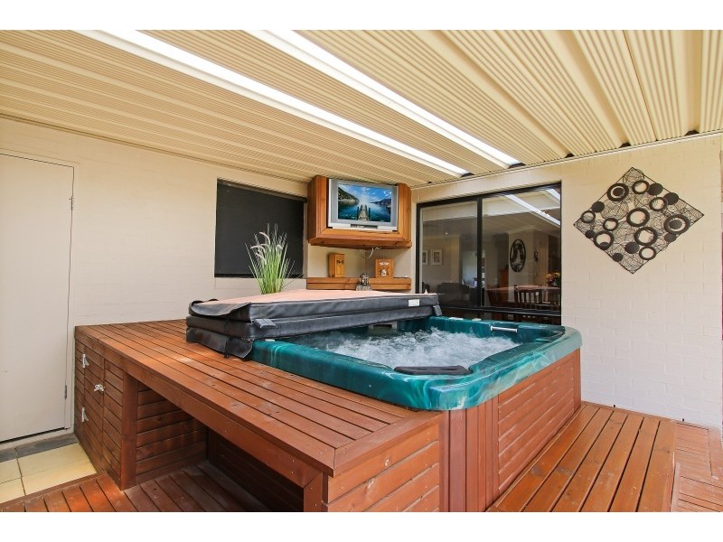 16 Almurta Court, Springdale Heights NSW 2641