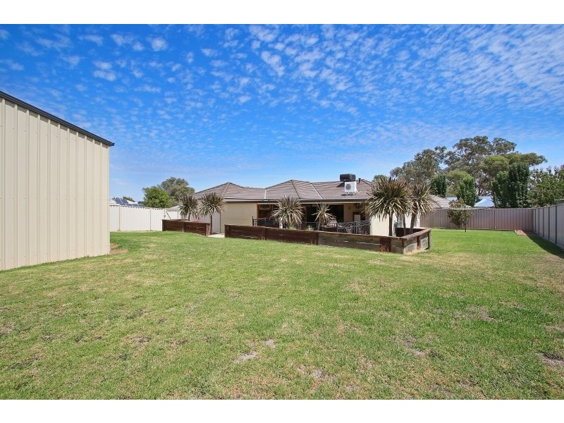 16 Almurta Court, Springdale Heights NSW 2641