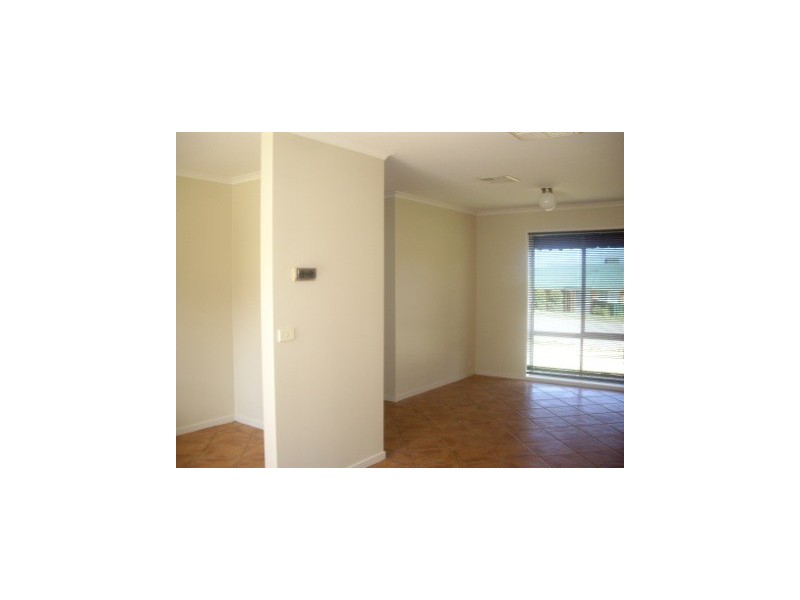 20 Hickory Street, Thurgoona NSW 2640
