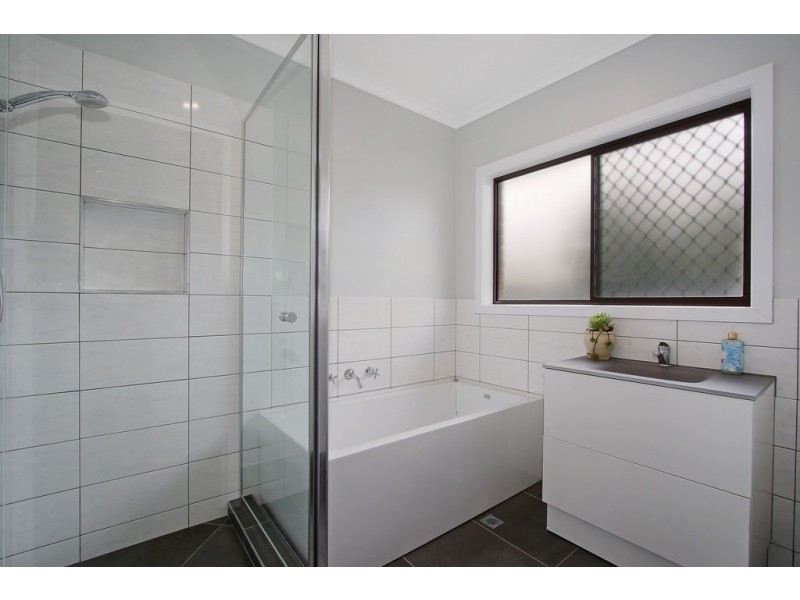 292 Union Road, Lavington NSW 2641