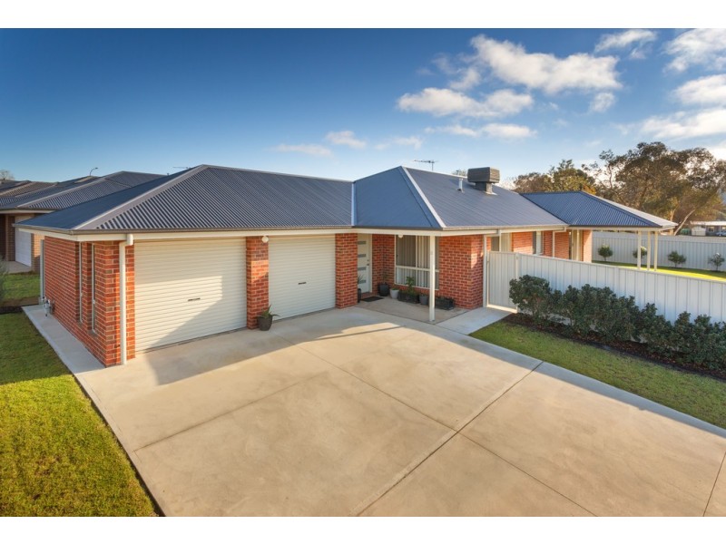 11 Baxter Court, Lavington NSW 2641