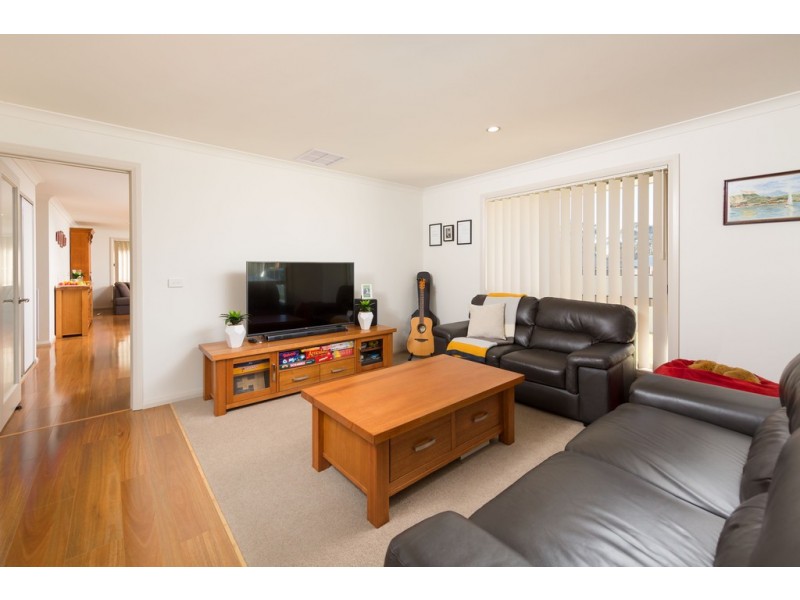 11 Baxter Court, Lavington NSW 2641