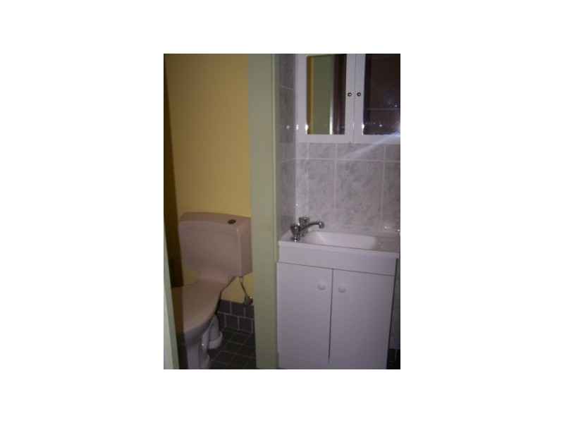 2/623  Prune Street, Lavington NSW 2641