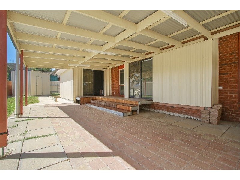 1 Canara Place, Springdale Heights NSW 2641