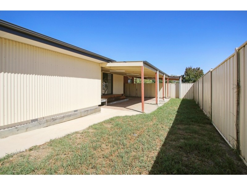 1 Canara Place, Springdale Heights NSW 2641