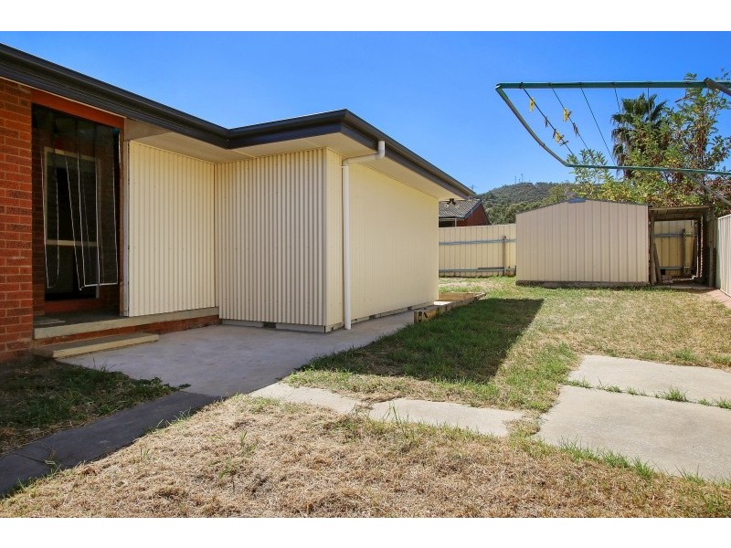 1 Canara Place, Springdale Heights NSW 2641