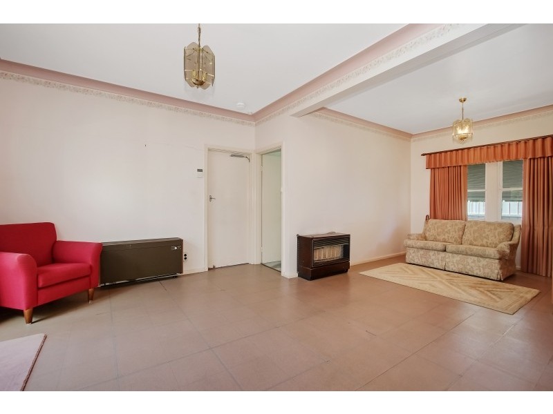 537 Sanders Road, Lavington NSW 2641