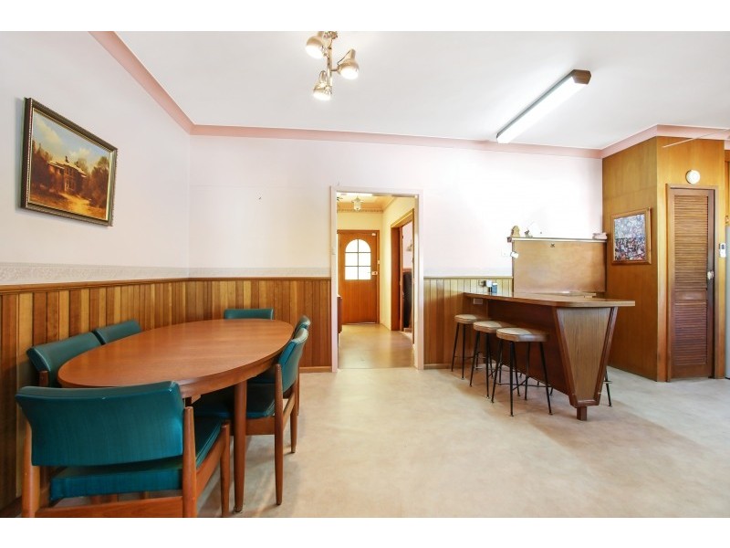 537 Sanders Road, Lavington NSW 2641