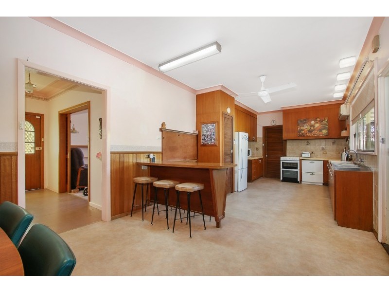 537 Sanders Road, Lavington NSW 2641