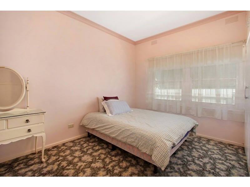 537 Sanders Road, Lavington NSW 2641