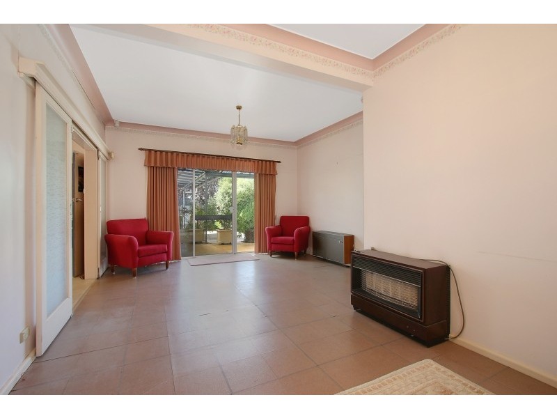 537 Sanders Road, Lavington NSW 2641