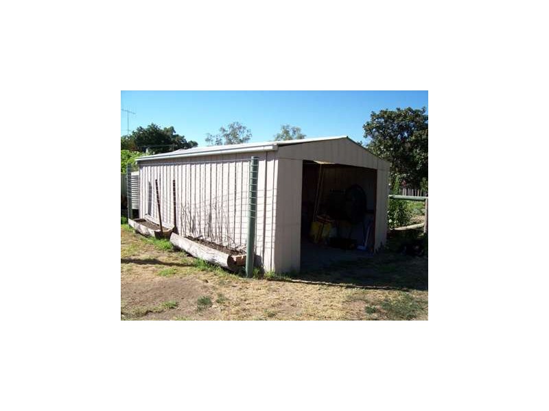 76 Hawkins, Howlong NSW 2643