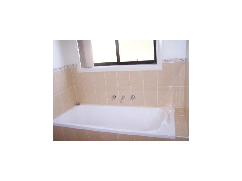 1/527 Lyne Street, Lavington NSW 2641