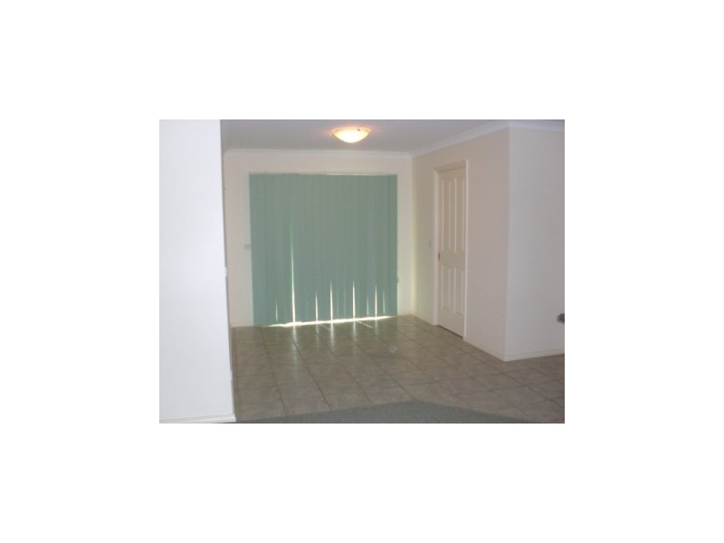 2/1 Johnson Court, Howlong NSW 2643