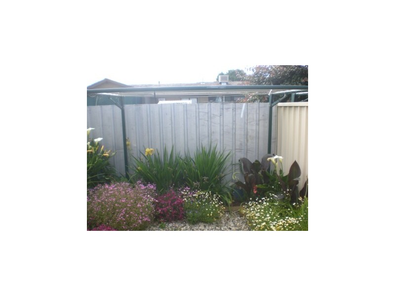 2/1 Johnson Court, Howlong NSW 2643