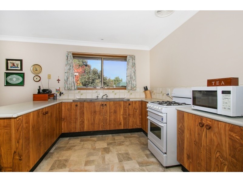 19 Wenke St, Walla Walla NSW 2659