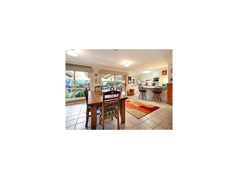 8 Bartholomew Street (Norris Park), Lavington NSW 2641