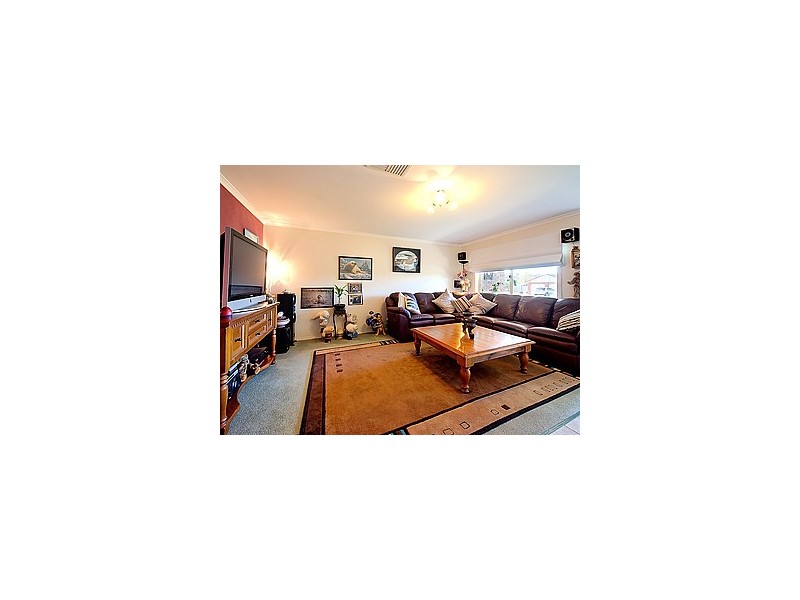8 Bartholomew Street (Norris Park), Lavington NSW 2641