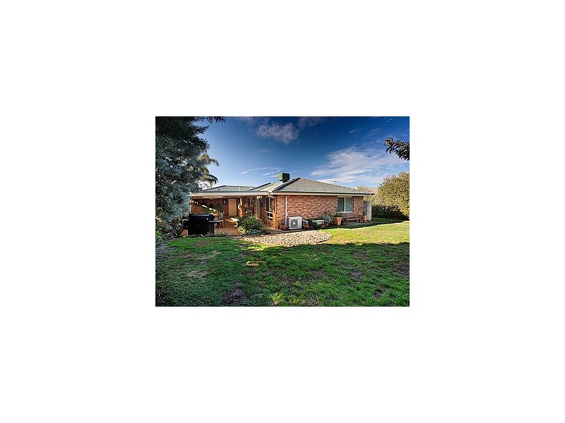 8 Bartholomew Street (Norris Park), Lavington NSW 2641