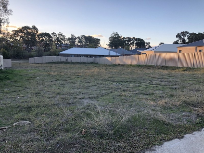 9 Slattery Place, Thurgoona NSW 2640