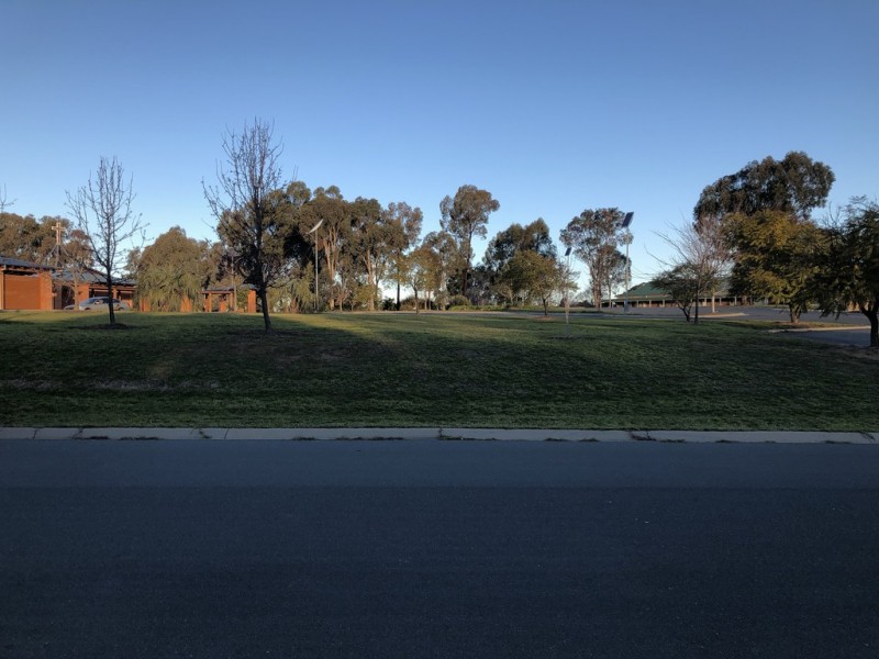 9 Slattery Place, Thurgoona NSW 2640