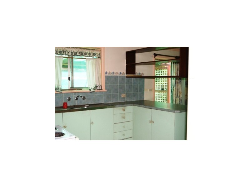 298 Clarence Street, Lavington NSW 2641