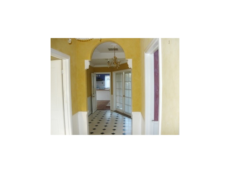 1040 Barooga Street, North Albury NSW 2640