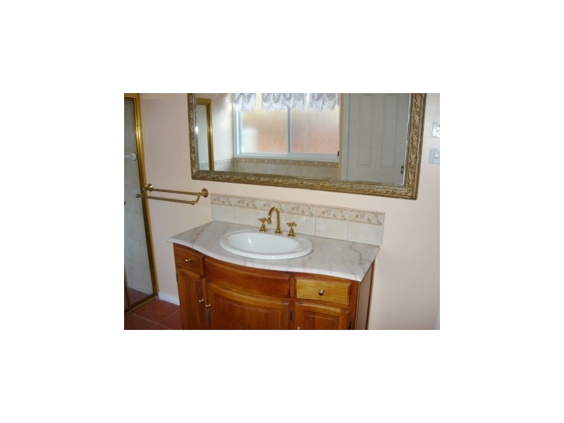 1040 Barooga Street, North Albury NSW 2640