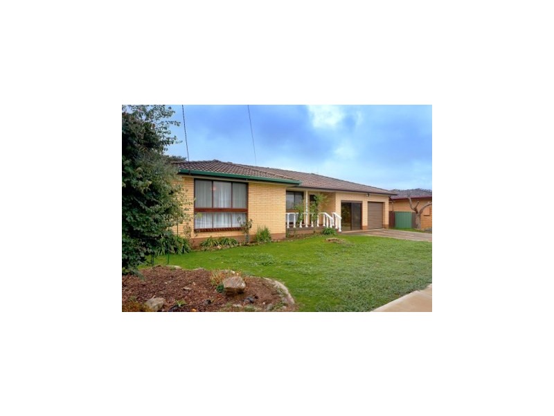 528  Regina Avenue, Albury NSW 2640