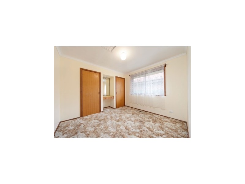 528  Regina Avenue, Albury NSW 2640