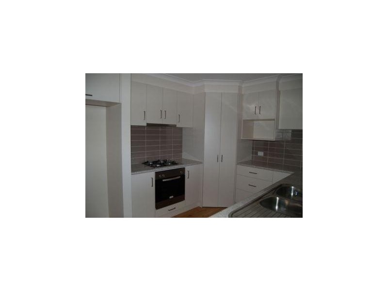 548  Williams Street, Lavington NSW 2641