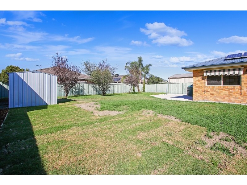 104 Rivergum Drive, East Albury NSW 2640
