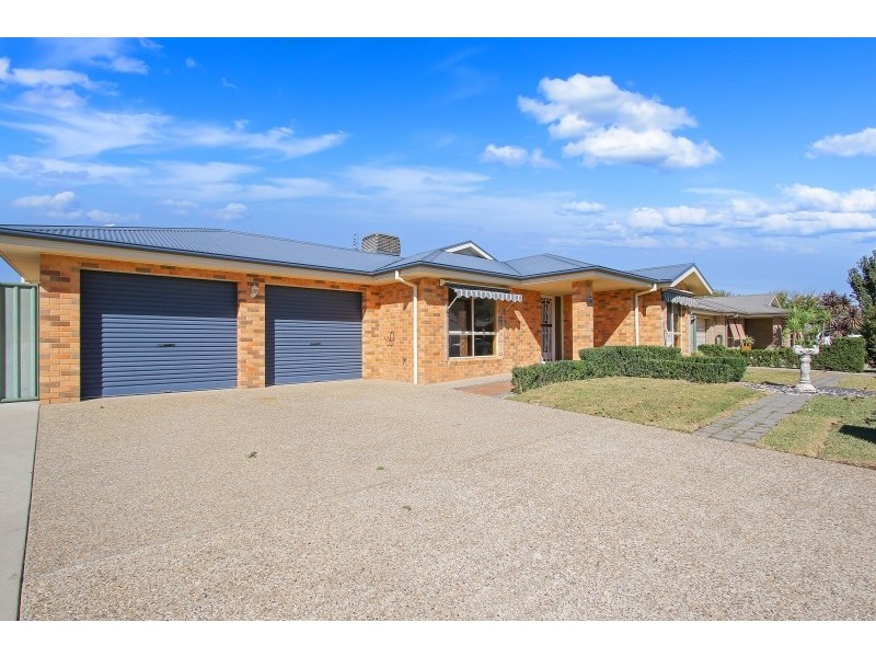 104 Rivergum Drive, East Albury NSW 2640