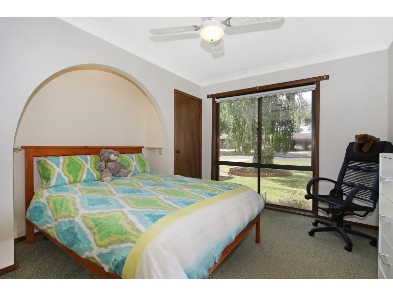 24 Sunwood Drive, Lavington NSW 2641