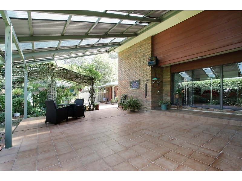 24 Sunwood Drive, Lavington NSW 2641