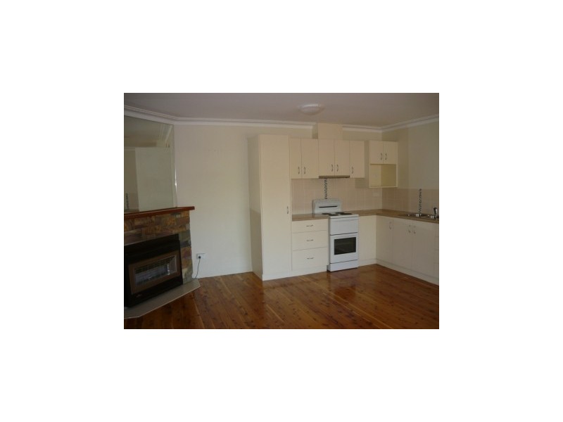 2/300 Norfolk Street, East Albury NSW 2640