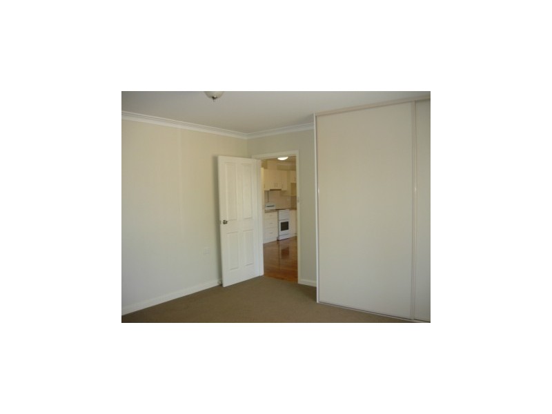 2/300 Norfolk Street, East Albury NSW 2640