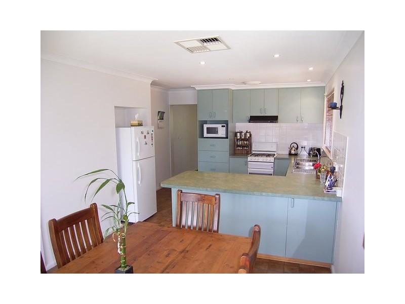 289 Vickers Road, Lavington NSW 2641