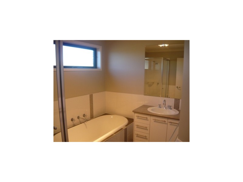 21 Silky Oak Court, East Albury NSW 2640