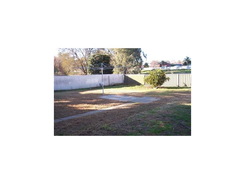 898 Captain Cook Drive, North Albury NSW 2640